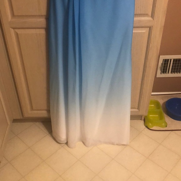 Formal Blue Ombré Dress Women’s 20 - Picture 3 of 3